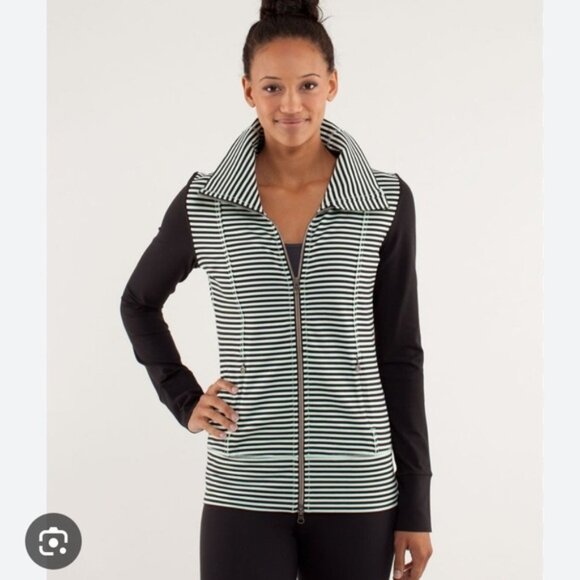Lululemon Daily Yoga Jacket Classic Stripe Mint Moment Black / Black  EUC 10 - Picture 15 of 16